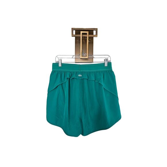 Alo Yoga Spruce Green Match Point Short Athletic Shorts Size Large - Picture 10 of 14